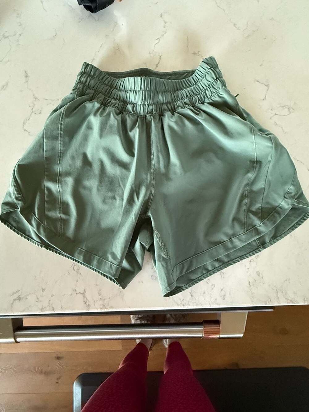 Lululemon Track That Womens Shorts Size 6 Like New